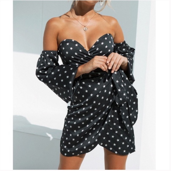 Sabo Skirt Dresses & Skirts - Sabo Skirt star wrap mini dress size XS